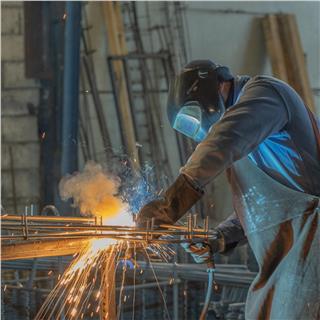 Nous sommes très fiers d'accompagner le groupe Artzainak, basé à Mauléon, sur leur communication digitale !De l'aéronautique au BTP, en ...